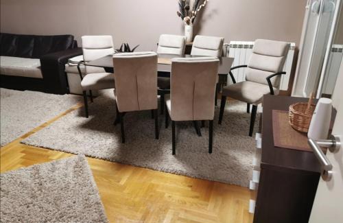 Sremska Mitrovica Apartment | Mint