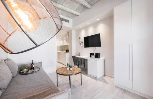 Haniotis Apartment | Minthi Boutique Apartments