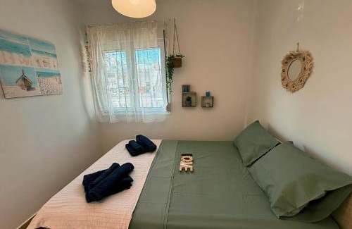 Perea Apartment | Minu sonniges Studio in direkter Strandnähe, schnelles Internet, freies Parken, nahe Flughafen