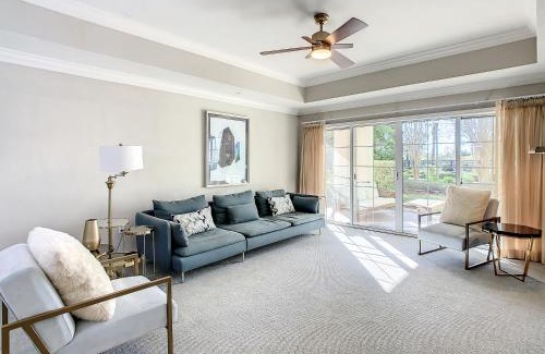 Reunion Apartment | MINUTES FROM DISNEY 3bed 3bath Poolside at LUXURIOUS RESORT