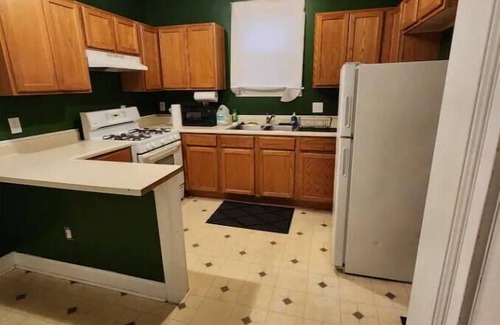 Fall Creek Place House | Minutes from downtown, the fairgrounds and the Speedway! Great Neighborhood!