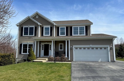 Saratoga Springs House | Minutes from Saratoga Race Track! 5 bedroom home with resort style backyard