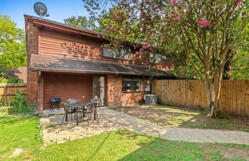 Highlands - Perkins House | Minutes from Tiger Stadium South Campus Hideaway