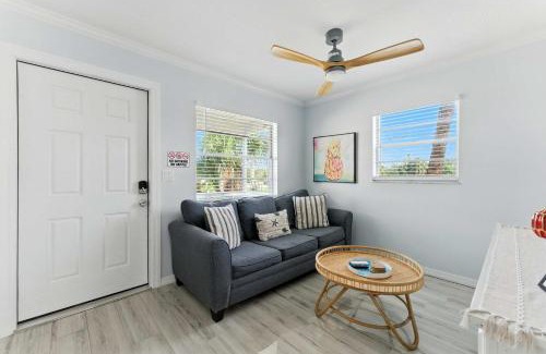Whitney Beach House | Minutes to Anna Maria - Canal Hangout Onsite Apartment
