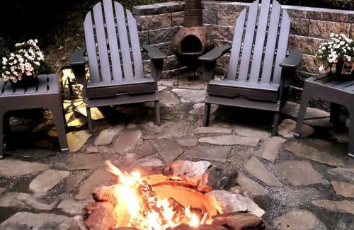 Boone House | Minutes to Boone, Blowing Rock, HotTub, Firepit
