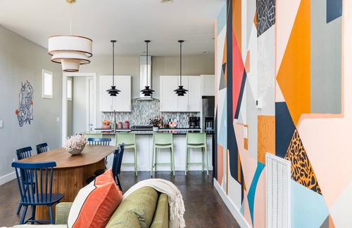 Berry Hill House | Minutes to Downtown Nashville: Game Room + Rooftop Deck