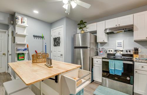 East Side House | Minutes to Hospitals Atlanta Home with Deck and Grill