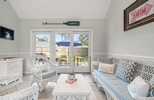South Harwich House | Minutes to Red River Beach Dog Friendly