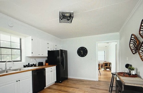 High Springs House | Minutes to Springs! High Springs Home- Sleeps 6