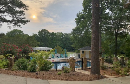 Evans House | Minutes to the MASTERS!