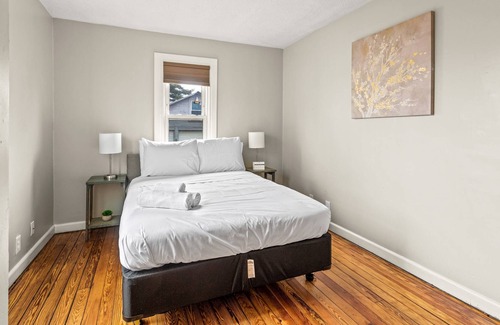 Norwood House | Minutes to Xavier & Downtown! Nestled in Norwood