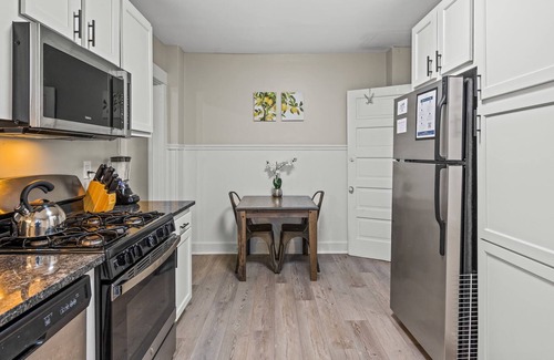 Norwood House | Minutes to Xavier & Downtown! Nestled in Norwood
