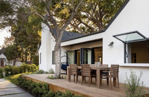 Loma Portal House | Minutes to Zoo + Seaworld + Walk to Restauarants + 3 Bed 3 Bath + Jacuzzi + New