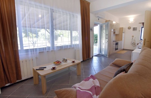 Crveni Vrh Apartment | Mira two-bedroom apartment