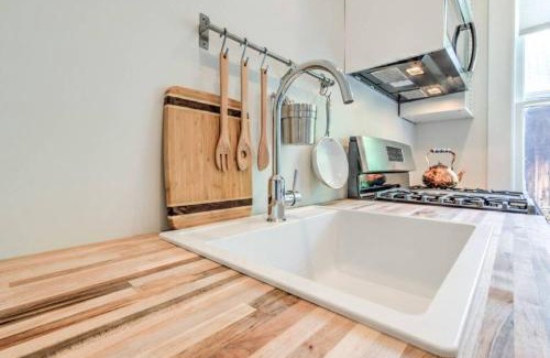 Central Midtown Apartment | Miraculously Modern in a Vintage Shell Midtown