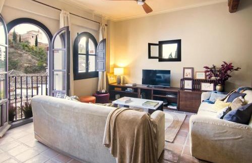 Granada City Center Apartment | Mirador de los arcos Alhambra