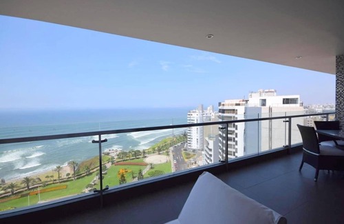 Santa Cruz Apartment | Miraflores Huge Ocean Luxury Condo 2433 ft² (226 m²)