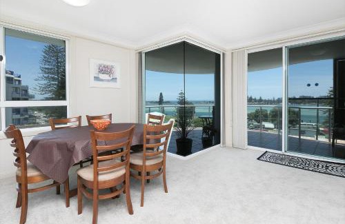 Tuncurry Apartment | Mirage 502 - linen not included
