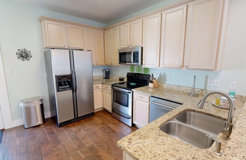 Destin House | Miramar Palms #5 3 Bedroom Condo by RedAwning