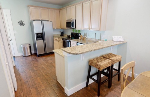 Destin House | Miramar Palms #5 3 Bedroom Condo by RedAwning