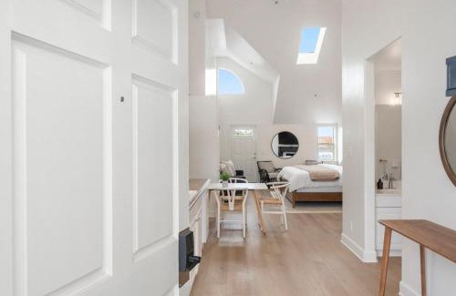 Half Moon Bay House | Miramar Penthouse Coastal Elegance in the Heart of Half Moon Bay