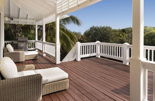 Governor's Harbour Condo | Miranda House by Eleuthera Vacation Rentals