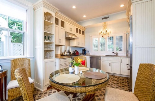 Narragansett Pier House | Mirimar - High-End Elegant Victorian Estate in Narragansett Pier