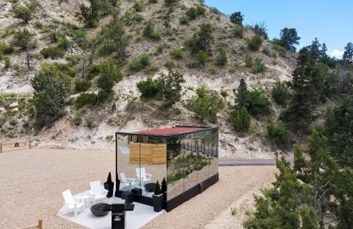 Orderville House | Mirror House Overlook at East Zion Resort