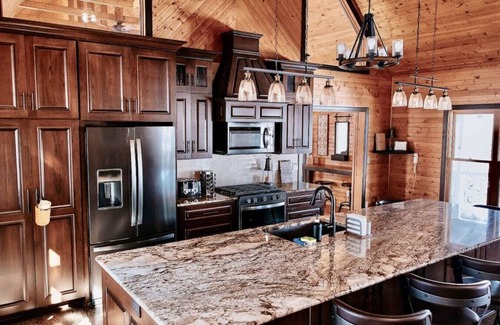 Guilford House | Mirror Lake - Rare private lake!