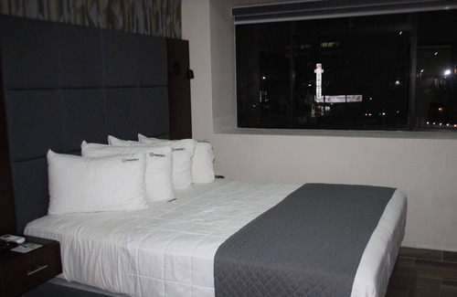 Tijuana Hotel | MISION 11