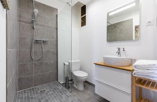 Hotel-de-Ville Apartment | MISIRLOU -Superbe Studio dans la Vieille Ville