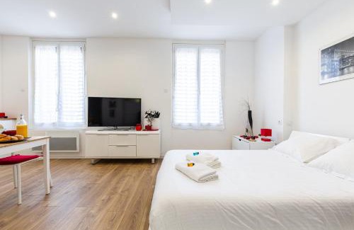 Hotel-de-Ville Apartment | MISIRLOU -Superbe Studio dans la Vieille Ville