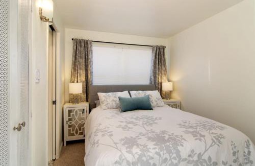 Mission Beach House | Mission Bay Cottage - Bay View Patio, Parking, WasherDryer