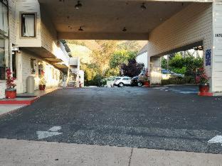 San Luis Obispo Hotel | Mission Inn San Luis Obispo
