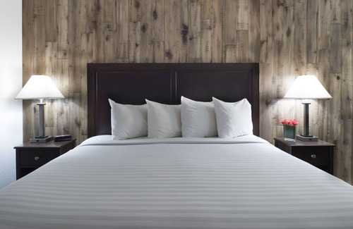 Westside Santa Cruz Hotel | Mission Inn