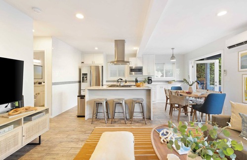 Point Loma House | Mission Point 1 by Avantstay San Diego Beach House w/Huge Patio & Fire Pit Walk to Beach!