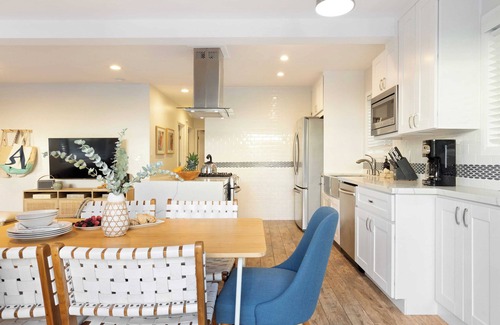 Point Loma House | Mission Point 1 by Avantstay San Diego Beach House w/Huge Patio & Fire Pit Walk to Beach!