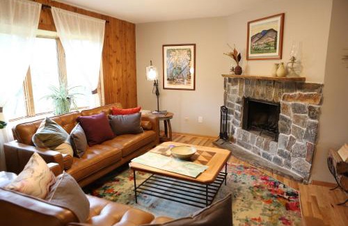 Upper Rattlesnake House | Missoula Rattlesnake Retreat - outdoor paradise
