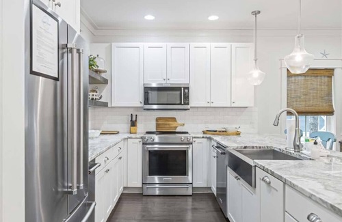 White's Gulfview House | Missouri Loves Company | Golf Cart | Close To Pool