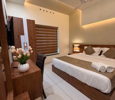 Devikolam Hotel | mistara