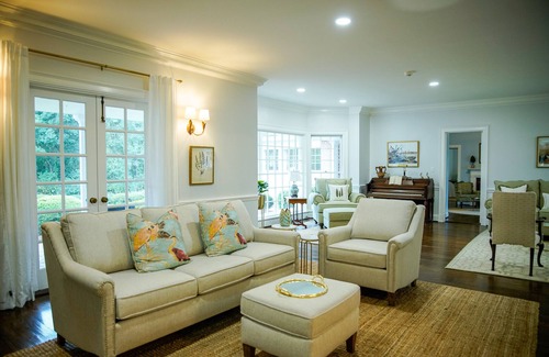 Fowlstown House | Mistletoe Retreat: Large estate on FL-GA line. 6-8 BRs sleeps 16. n
