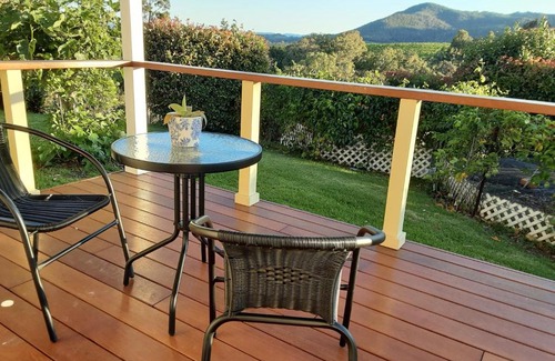 Pokolbin House | Mistress Block Vineyard