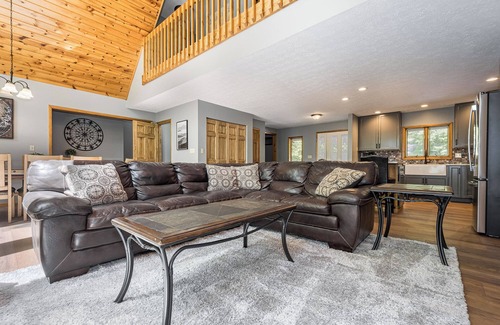 McHenry Cabin | Misty Creek