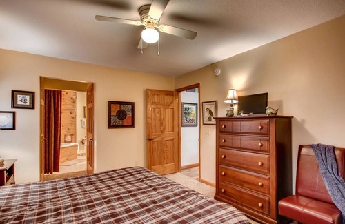 Wears Valley Cabin | Misty Meadows 2 Bedroom Cabin by RedAwning