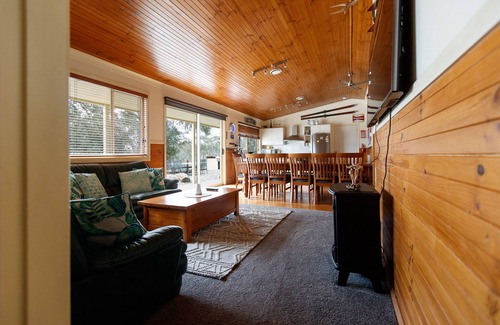 Jindabyne House | Misty Mountain - EV Charging Point from January 2024