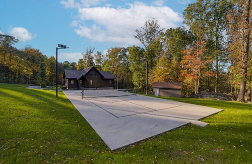 Orrtanna Cabin | Misty Mountain Lodge Pickleball Liberty Ski