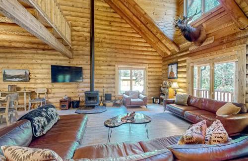 Tillamook House | Misty Mountain Lodge