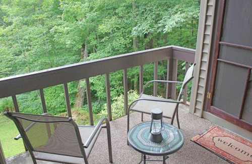 Sugar Mountain Apartment | Misty Woods 03