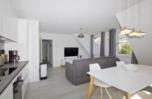 Gross Zicker Apartment | mit Meerblick, gratis Nutzung vom AHOI Erlebnisbad und Sauna in Sellin - Haus Inselblick FeWo MEERrauschen