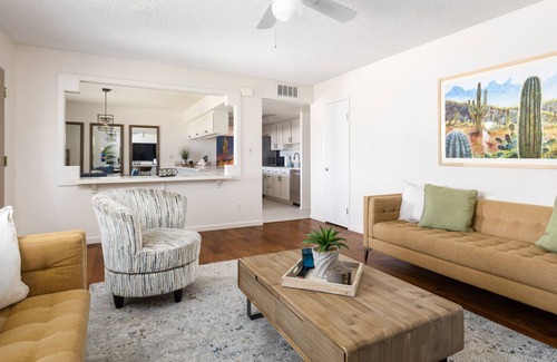 Pointe Scottsdale House | Mitchell Retreat/min to Oldtown Scottsdale with pool, spa and ball court!